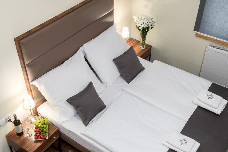 DOUBLE STANDARD Room