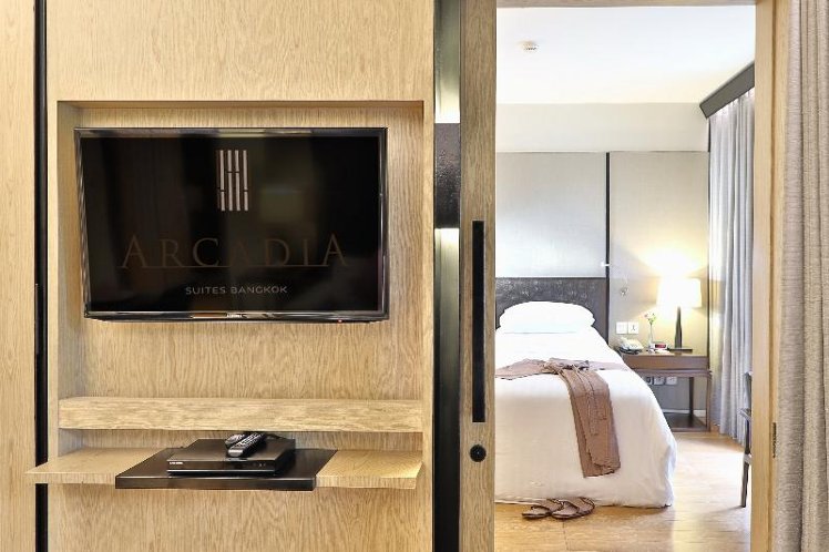 DOUBLE DELUXE ONE BEDROOM Room