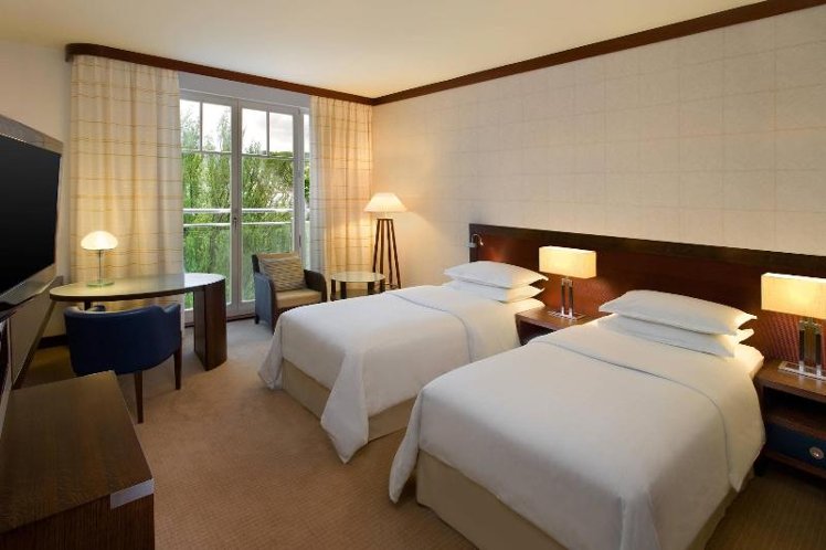 TWIN SUPERIOR Room