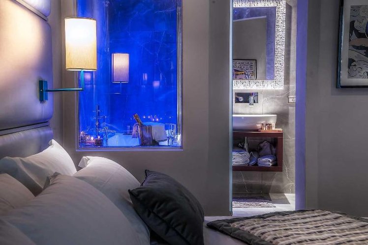 DOUBLE HONEYMOON Room