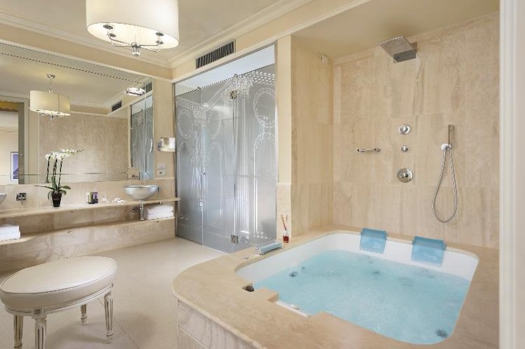 SUITE WITH PRIVATE POOL Room