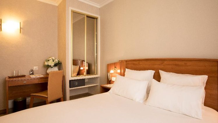 DOUBLE SUPERIOR Room