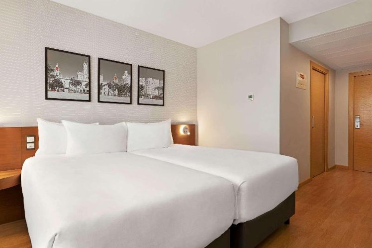 Room POOL VIEW KING BED Room