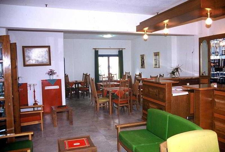 SINGLE STANDARD Room