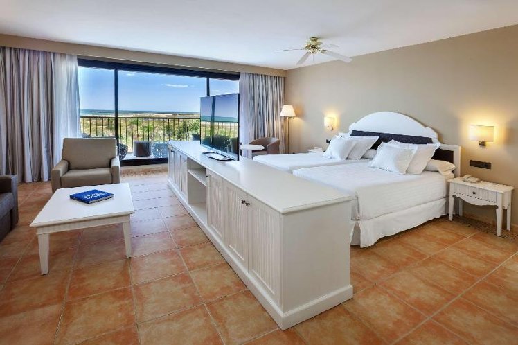 DOUBLE DELUXE SEA VIEW Room