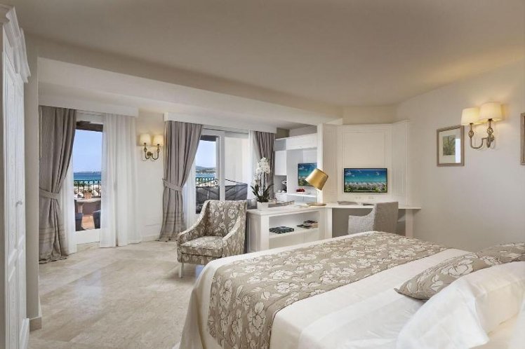 JUNIOR SUITE ONE BED Room