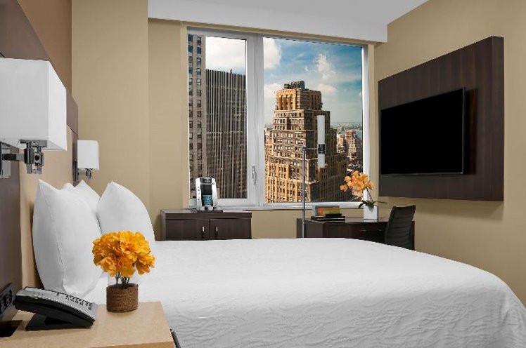 DOUBLE KING SIZE BED Room