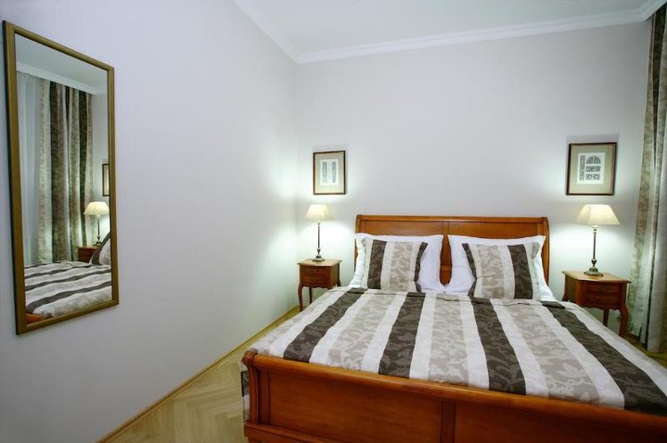 Hunger Wall Residence