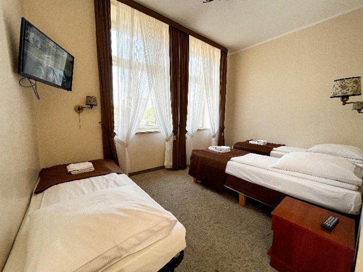QUADRUPLE STANDARD Room