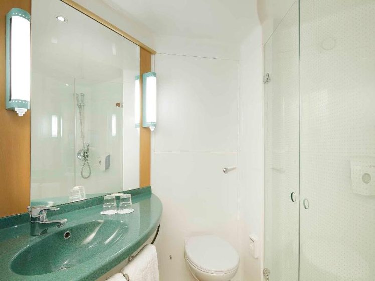 DOUBLE STANDARD Room