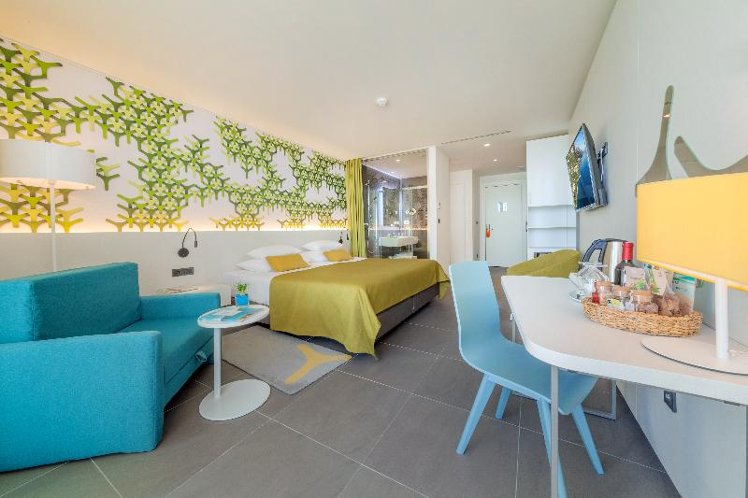 DOUBLE DELUXE Room