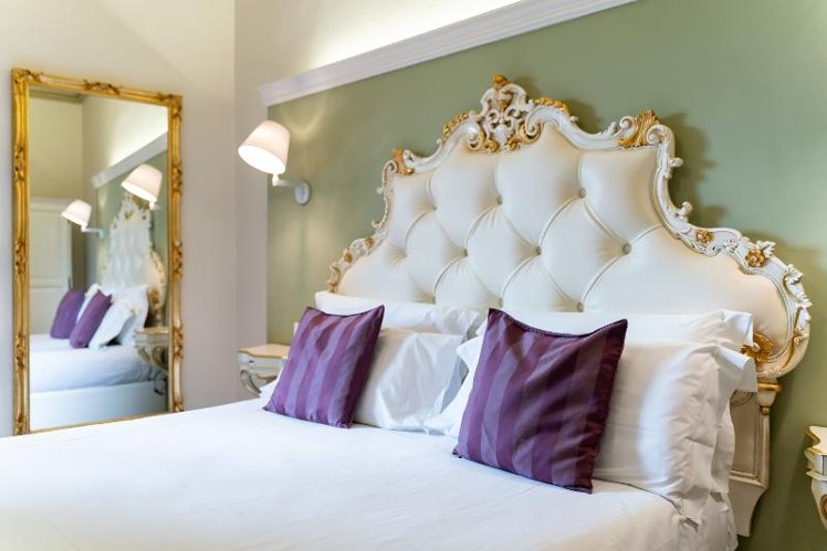 DOUBLE SUPERIOR Room
