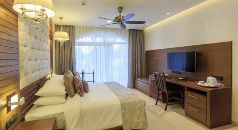 DOUBLE STANDARD Room