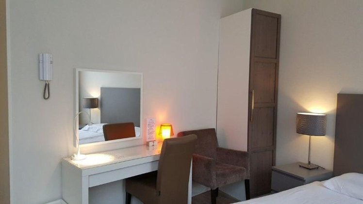 Hotel Corner House