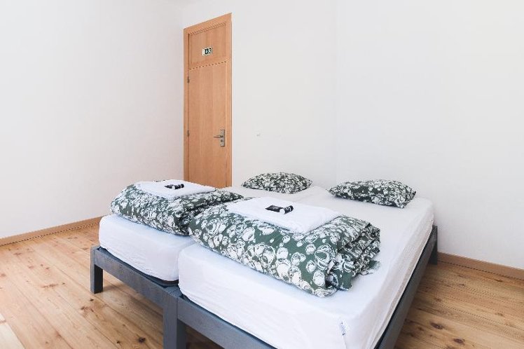 DOUBLE WITH SHARED BATHROOM Room