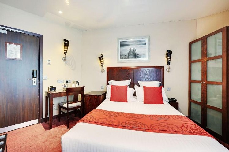 DOUBLE STANDARD Room