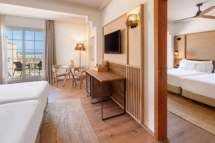 FAMILY ROOM SEA VIEW Room