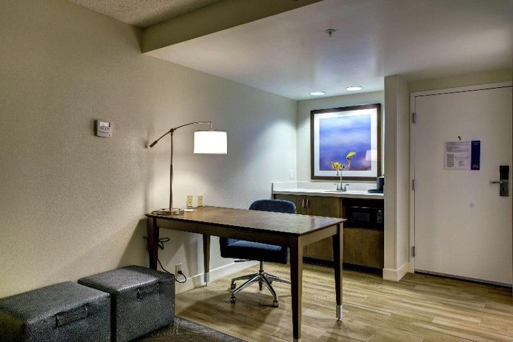 Hampton Inn & Suites Lake Mary At Colonial Townpar