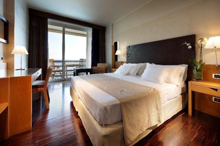 DOUBLE SINGLE USE SEA VIEW WITH BALCONY Room