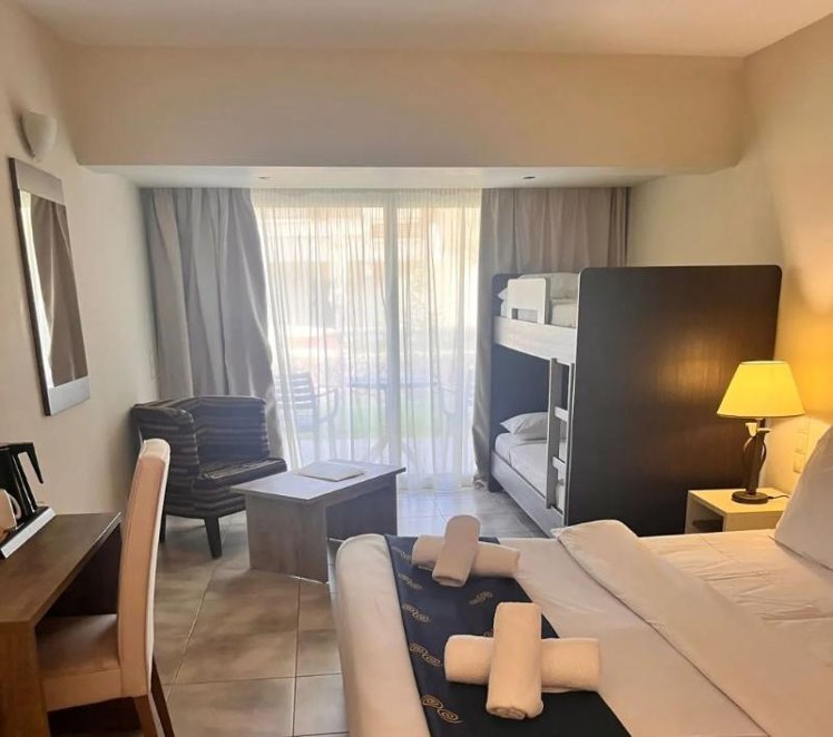 BUNGALOW SUPERIOR Room