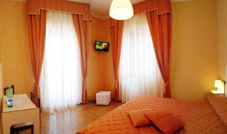 SINGLE STANDARD Room