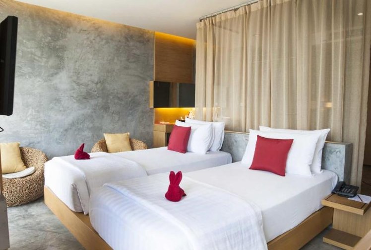 Double or Twin DELUXE Room