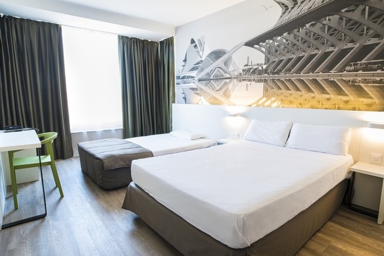 DOUBLE STANDARD Room