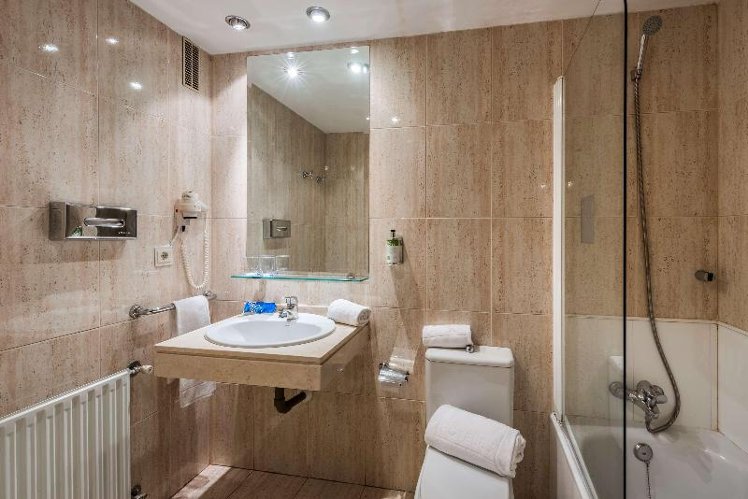 DOUBLE SUPERIOR Room