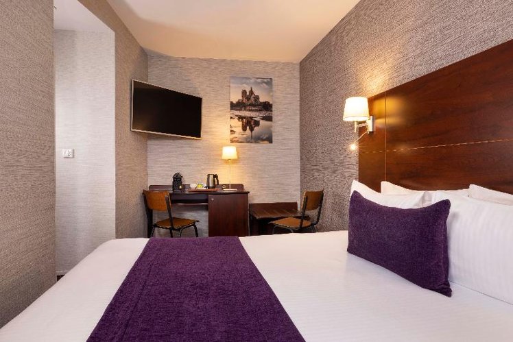 DOUBLE SUPERIOR Room
