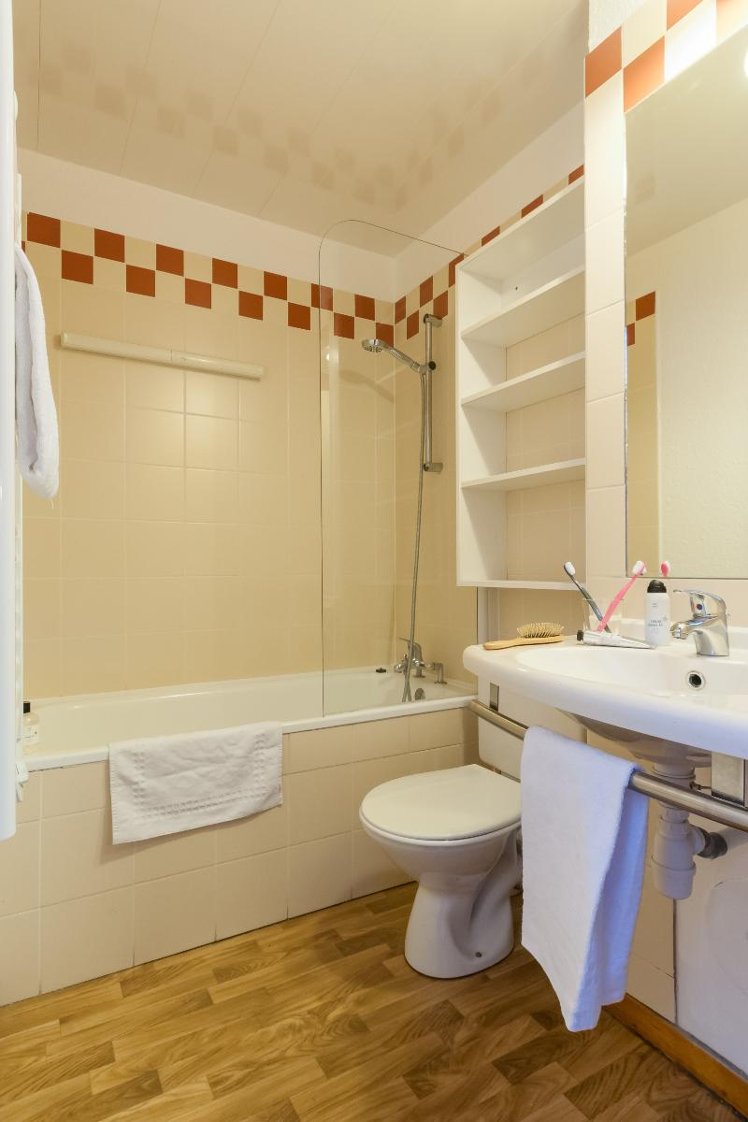 STUDIO CAPACITY 4 Room