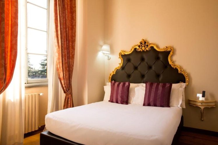 DOUBLE STANDARD Room