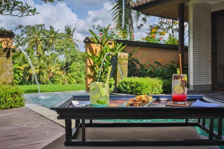 VILLA WITH PRIVATE POOL Room