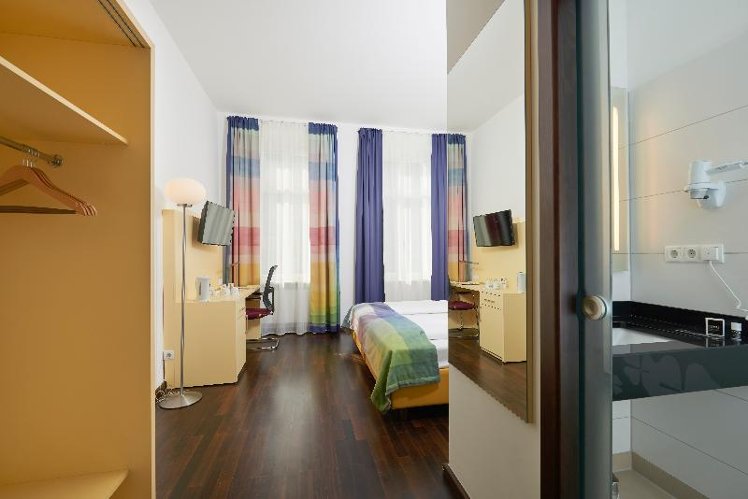 TWIN CAPACITY 1 Room