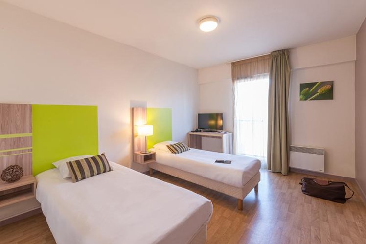 STUDIO TWO BEDS Room