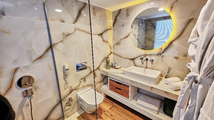 DOUBLE COMFORT Room