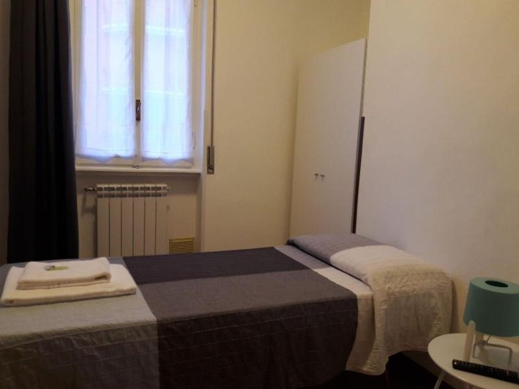 SINGLE STANDARD Room
