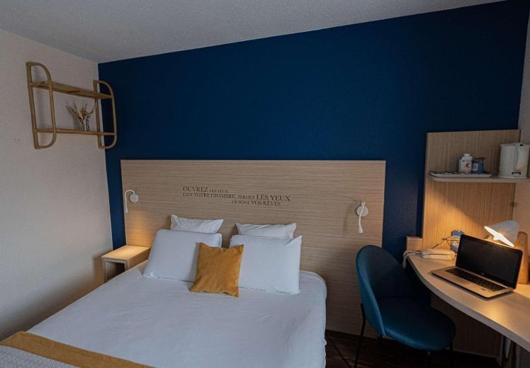 DOUBLE STANDARD Room