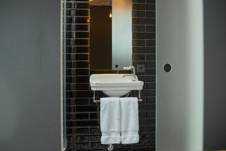 105 A Townhouse Hotel