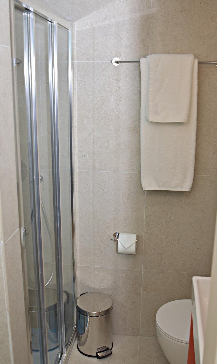 SINGLE SUPERIOR Room