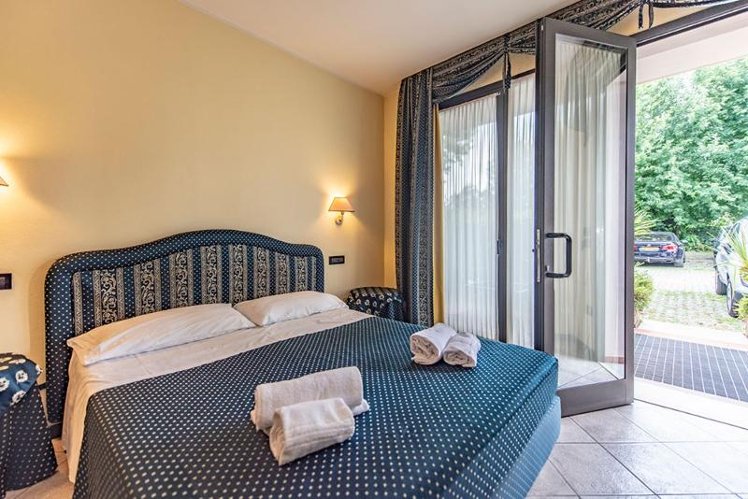 QUADRUPLE TWO QUEEN BEDS Room