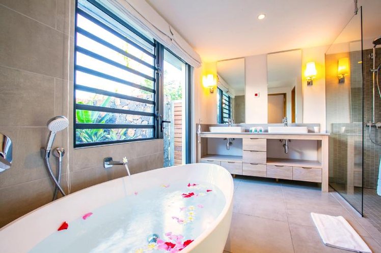 VILLA CAPACITY 7 THREE BEDROOMS Room