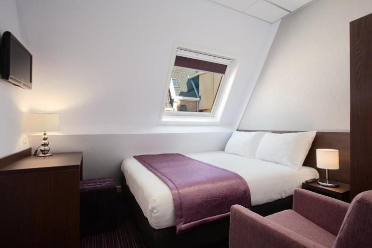 DOUBLE BASIC Room