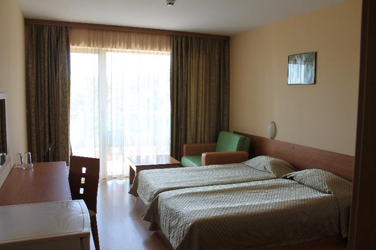 DOUBLE STANDARD Room
