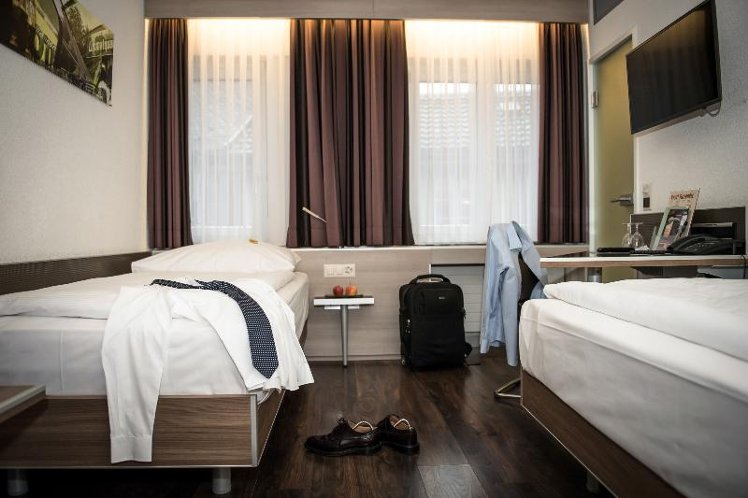 TWIN STANDARD Room