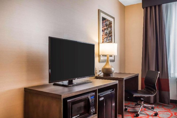 DOUBLE TWO QUEEN BEDS Room