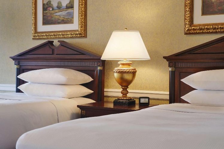 TWIN TWO BEDS Room