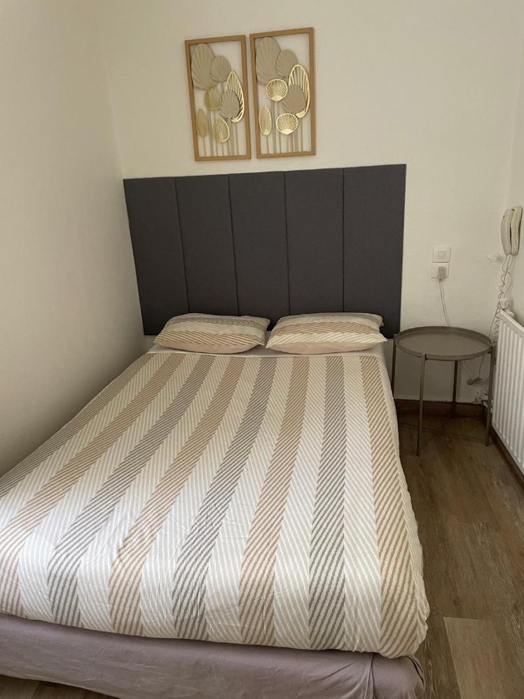 DOUBLE SINGLE USE STANDARD Room