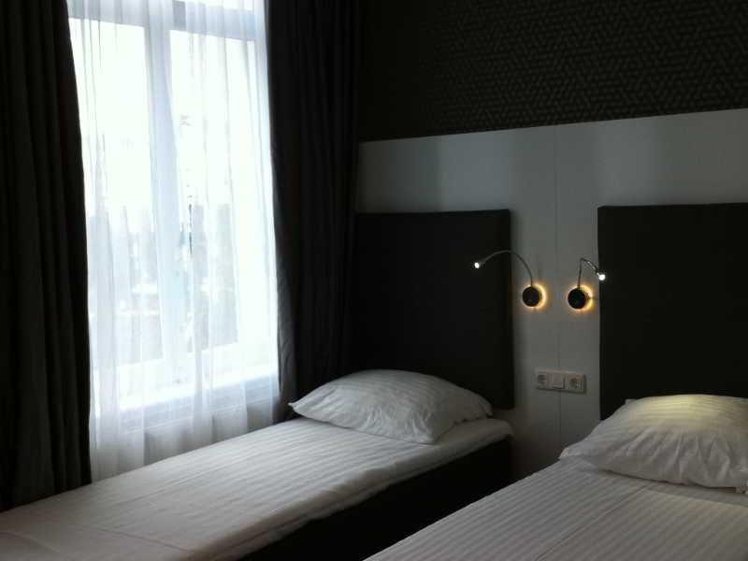 TRIPLE BASIC Room