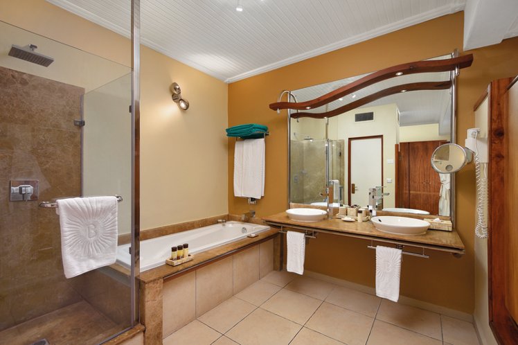 DOUBLE SUPERIOR Room