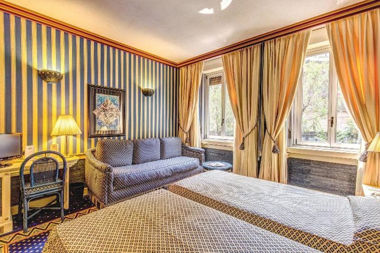 TWIN SUPERIOR Room